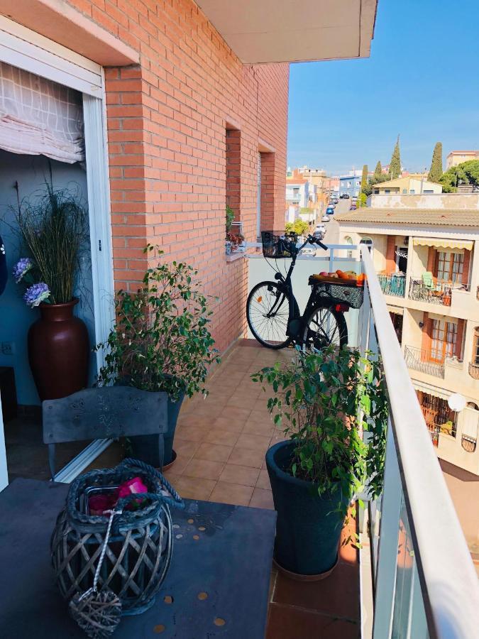 Apartamento Con Terraza Y Piscina En مارغرَت دي مار المظهر الخارجي الصورة